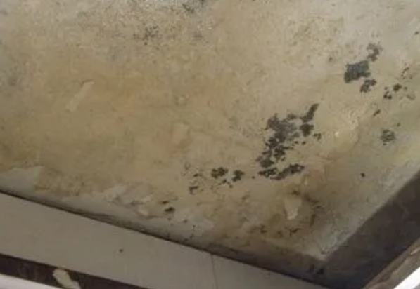 宁波市阳台漏水维修公司分享下宁波市卫生间渗水维修需要注意哪些问题。